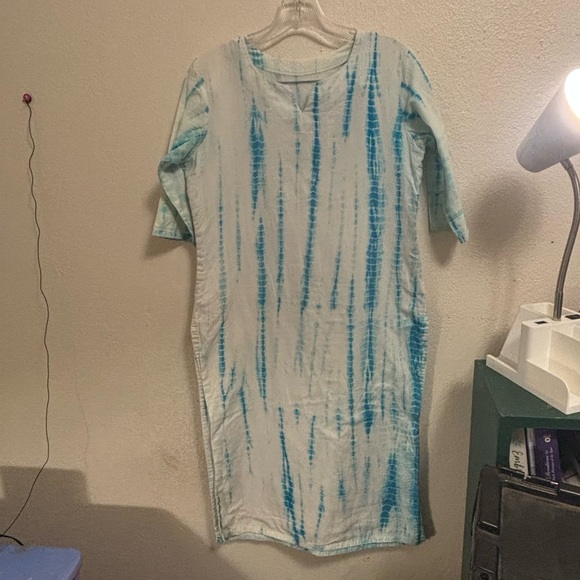 Source Unknown Other - Blue and white tie die pattern night gown